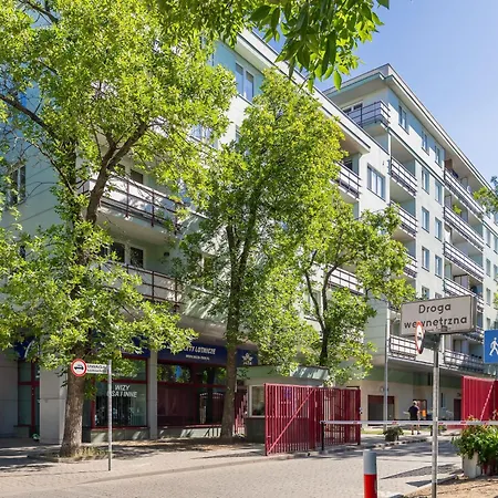 Modern & Spacious With Balcony And Parking By Renters * Warszawa